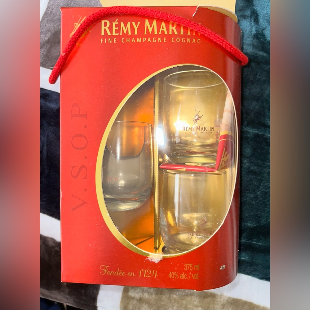 Set of 3 Remy Martin “Fine champagne cognac” VSOP Glasses